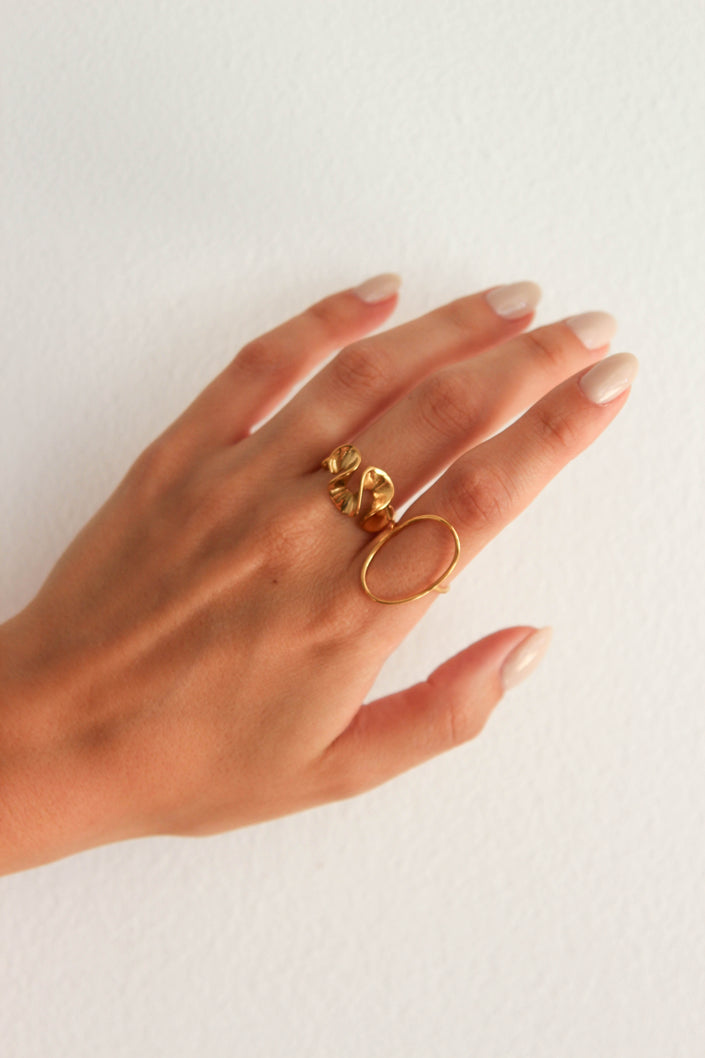 Anel em Aço Dourado ou Prateado Ondulado Ajustável