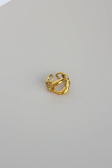 Anel em Aço Dourado Robusto com Malha Larga