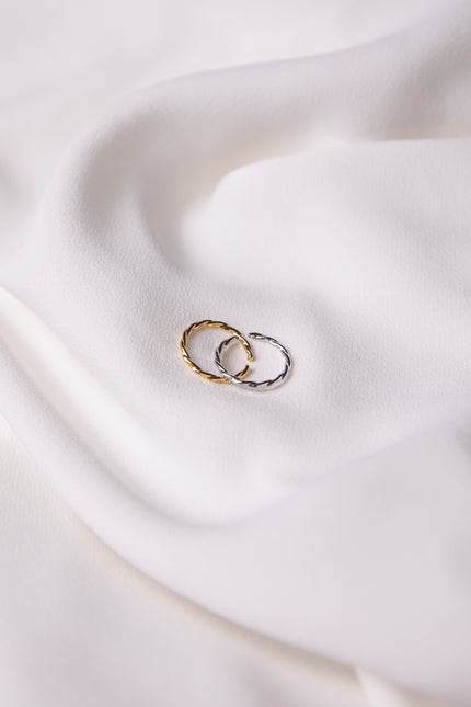 Anel em Aço Dourado ou Prateado com Torcido