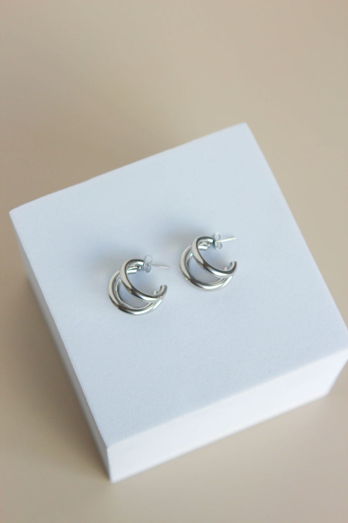 Argolas em Aço Douradas ou Prateadas Triplas