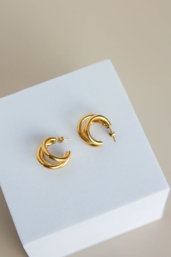 Argolas em Aço Douradas ou Prateadas Triplas