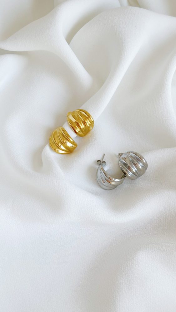 Brincos em Aço Contemporâneos Dourados ou Prateados