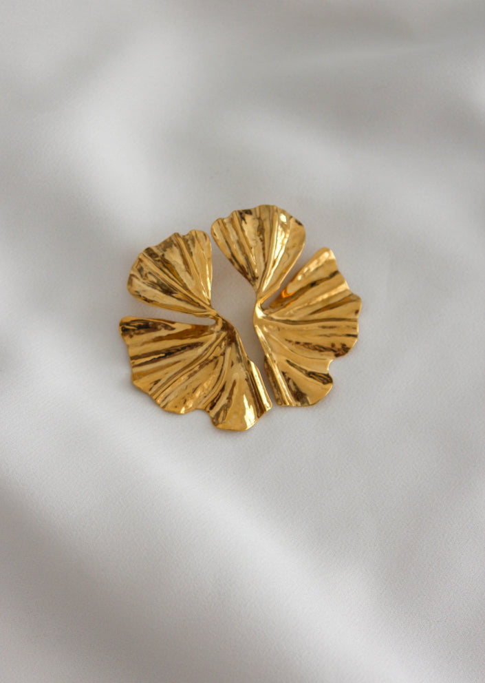 Brincos em Aço Dourados ou Prateados Folha Larga