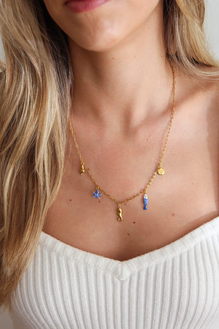 Charm Necklace com Concha, Búzio, Cavalo Marinho, Peixe e Estrela do Mar