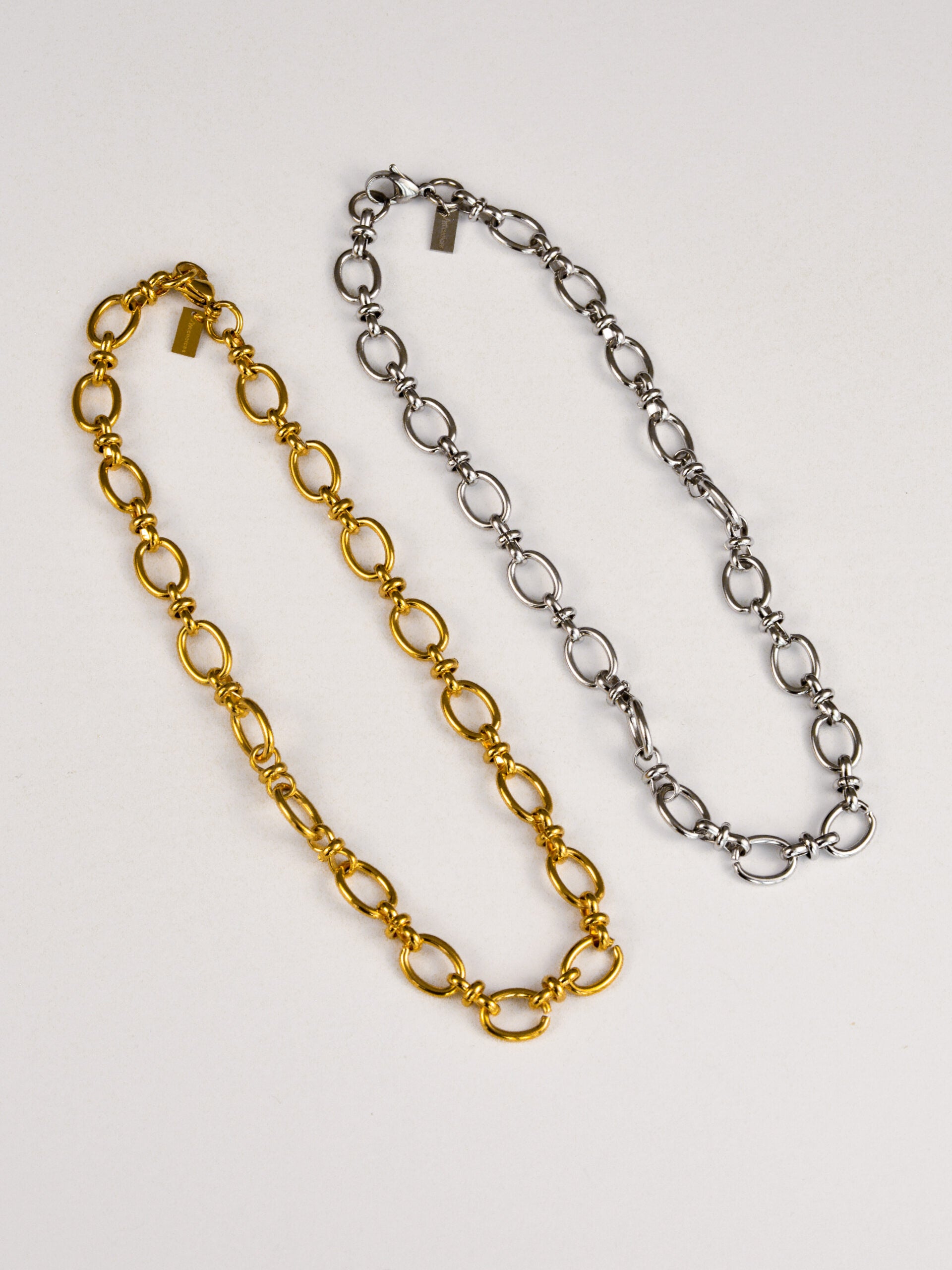 Colar em Aço Contemporâneo Dourado ou Prateado com Elos Ovais
