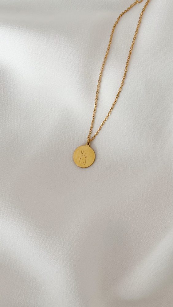 Colar em Aço Dupla Gravura com Silhueta Feminina de Frente