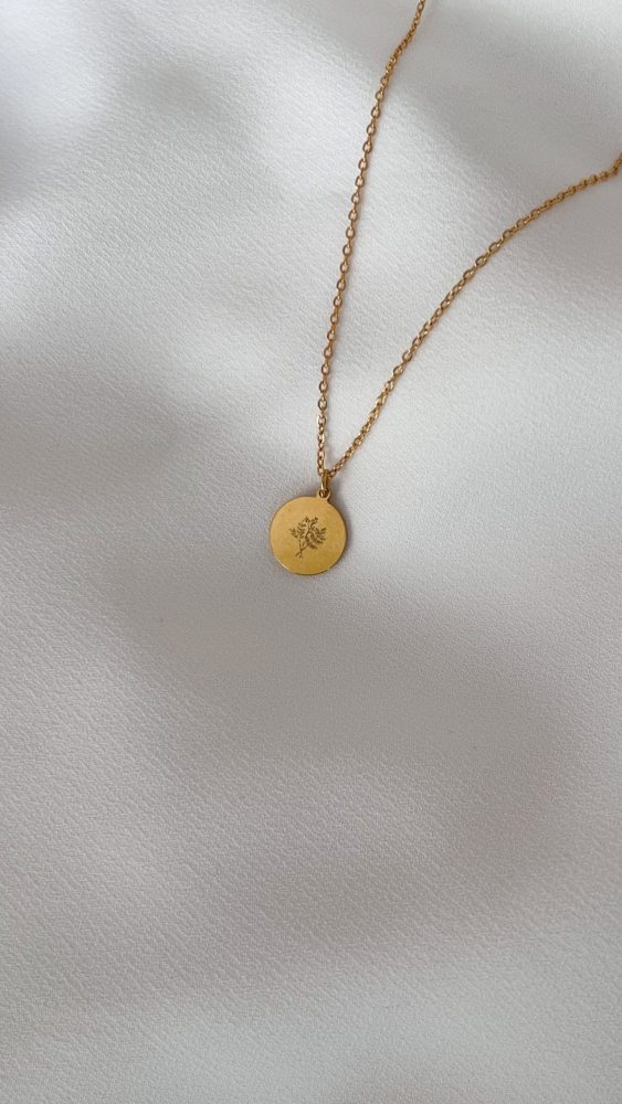 Colar em Aço Dupla Gravura com Silhueta Feminina de Frente