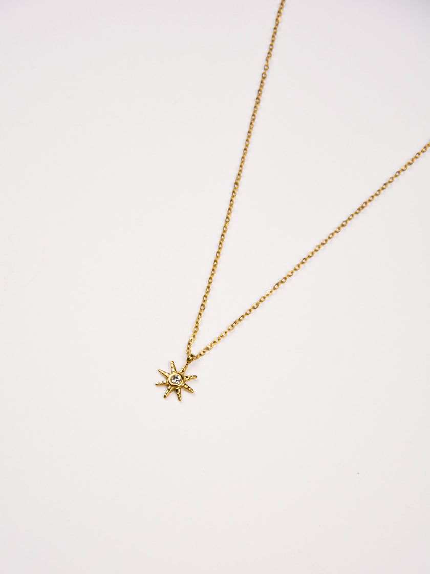 Colar em Aço com Estrela e Brilhante