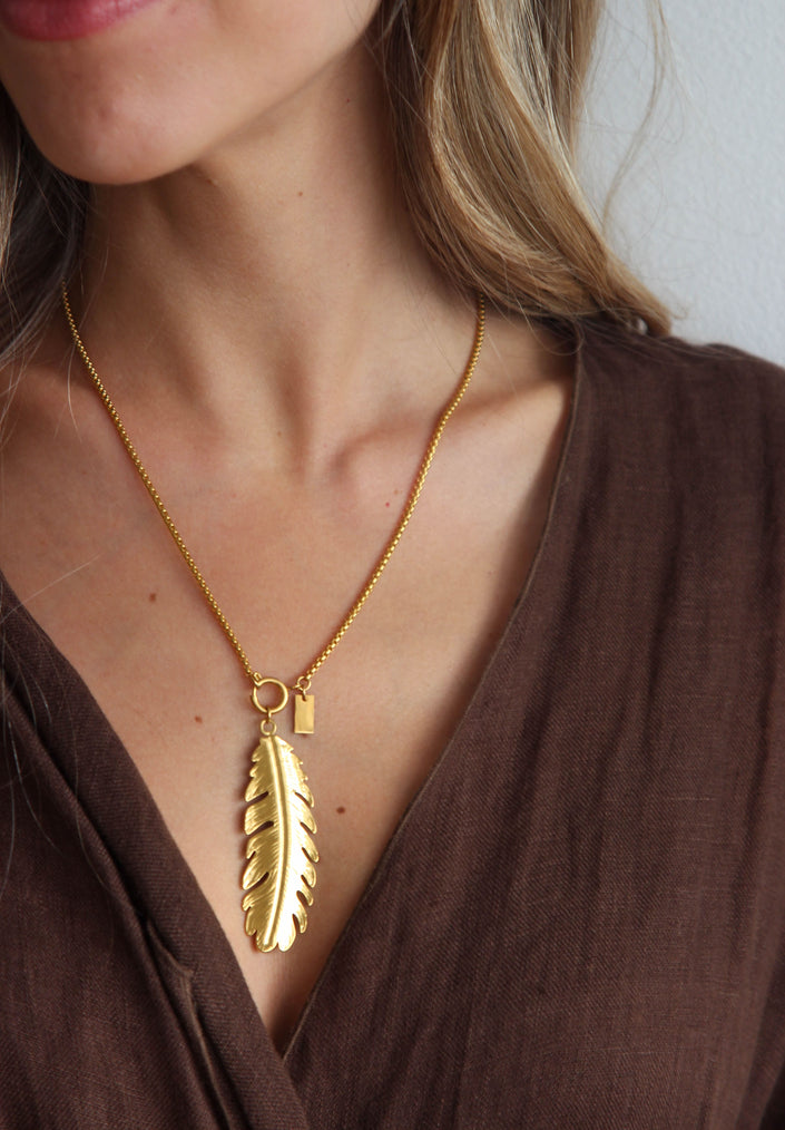 Colar em Aço 2 em 1 com Folha Comprida Removível