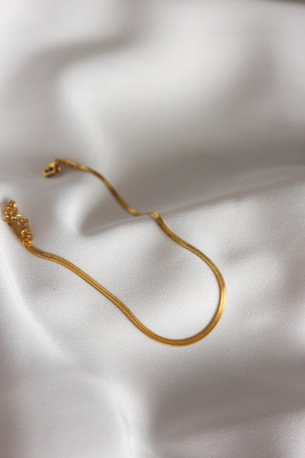 Pulseira em Aço Dourada ou Prateada para o Pé Minimalista Achatada Fininha