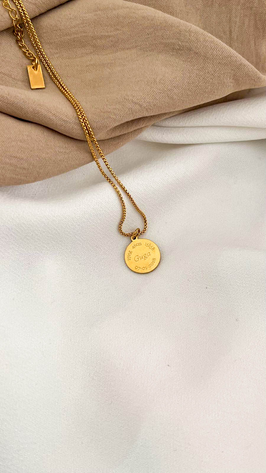 Colar em Aço com Medalha Personalizada | Gravação de Dados do Bebé