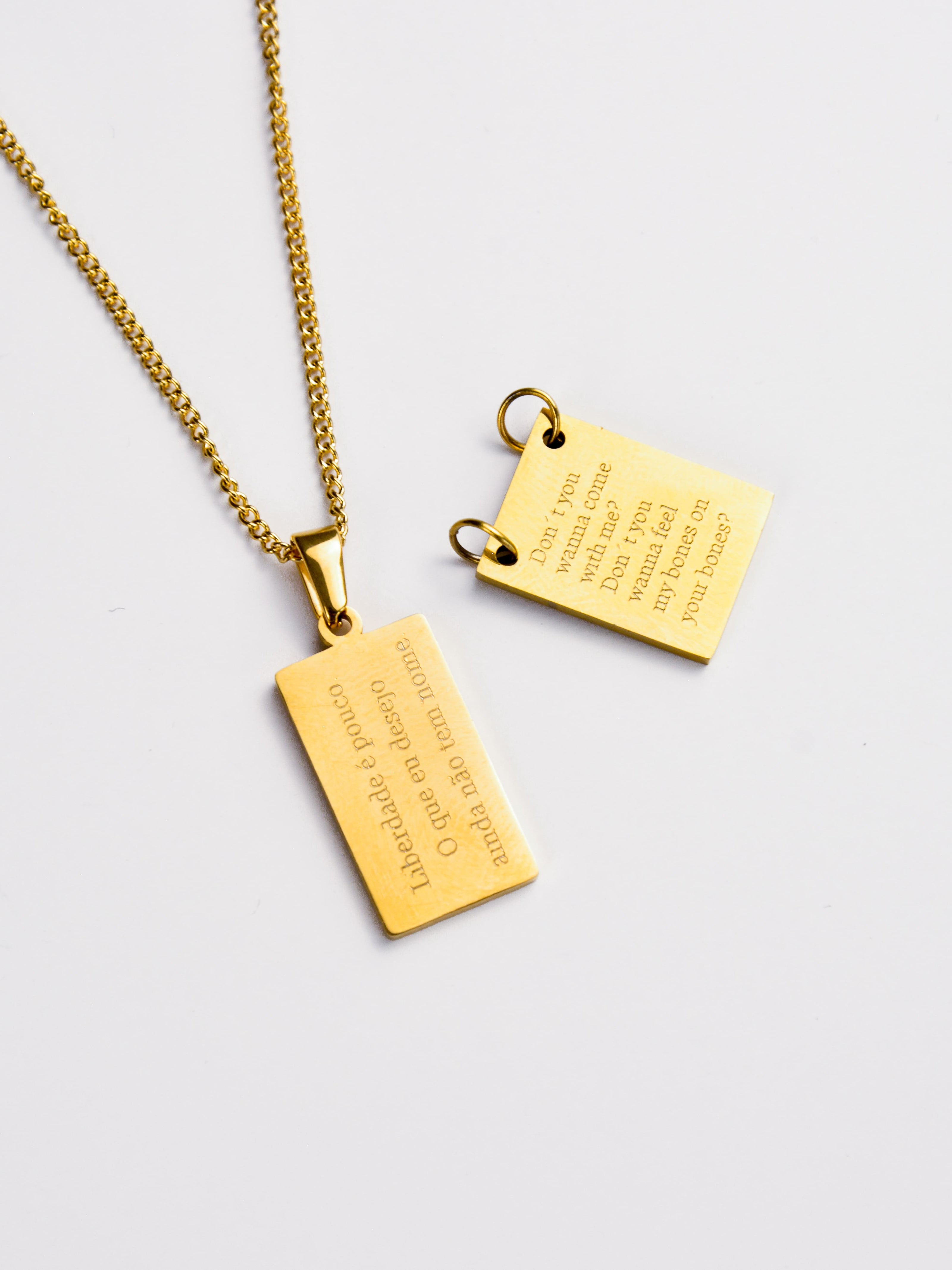 Colar em Aço com Medalha Personalizada | Gravação de Texto