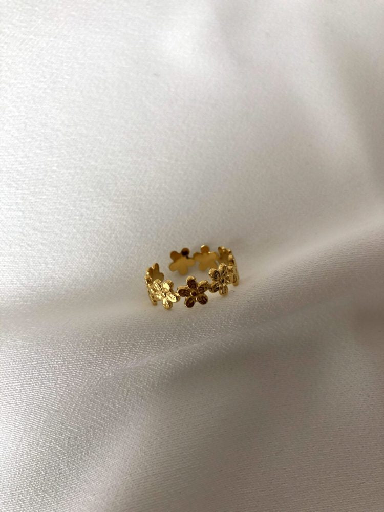 Anel em Aço Dourado Ajustável com Flores