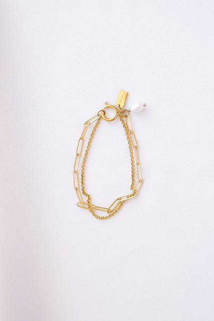 Pulseira em Aço Dourada Dupla com Pérola de Água Doce