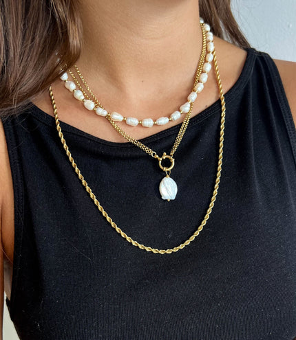 Conjunto de 3 Colares em Aço: Corrente Entrelaçada, Pérolas e Colar Duplo 2 em 1