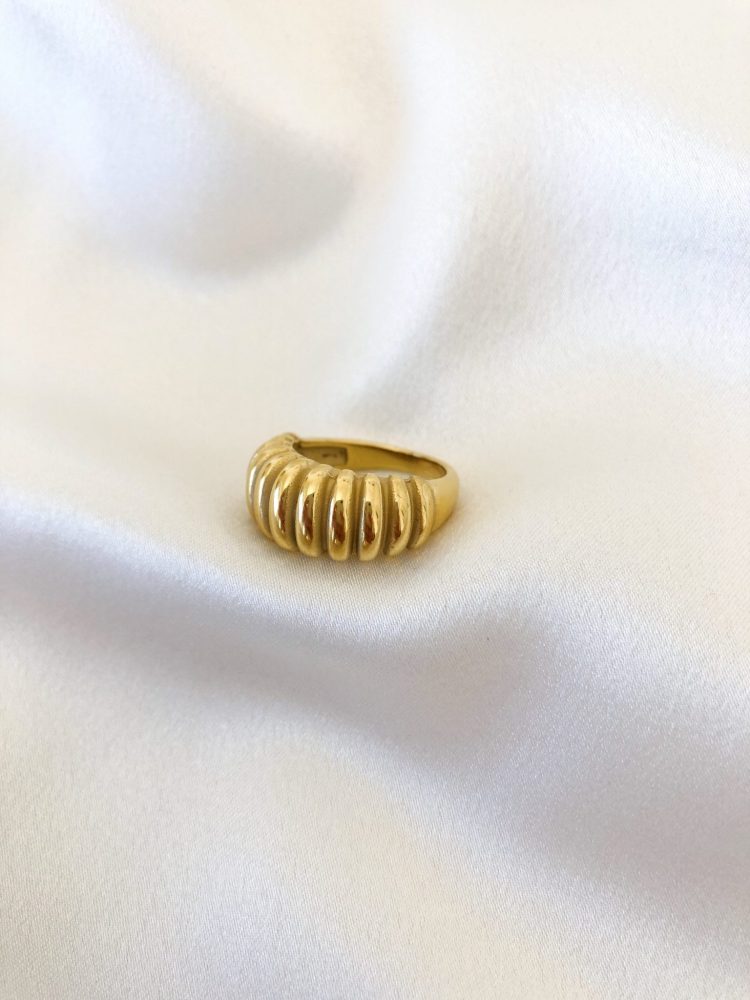 Anel em Aço Dourado Croissant Grande