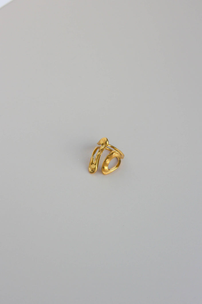 Anel em Aço Dourado Robusto Duplo com Abertura