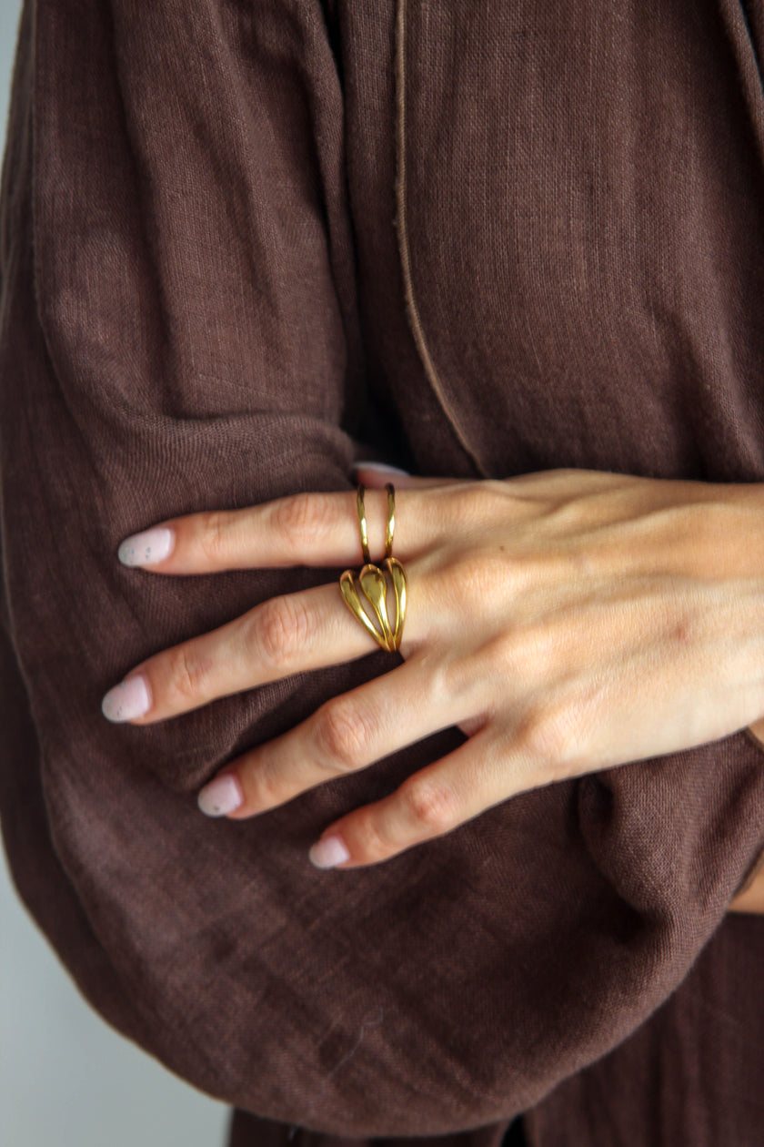 Anel em Aço Dourado Robusto Triplo