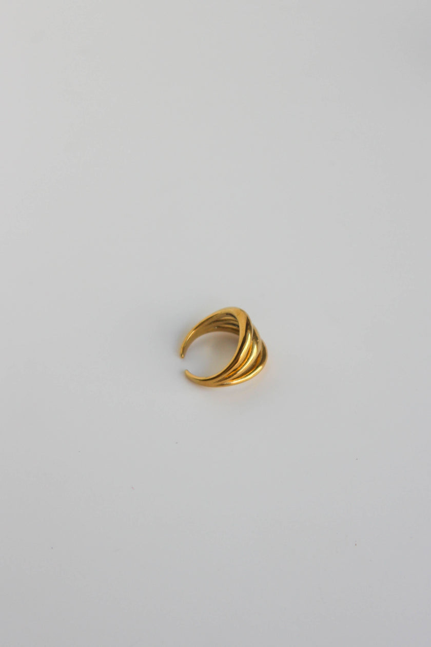 Anel em Aço Dourado Robusto Triplo