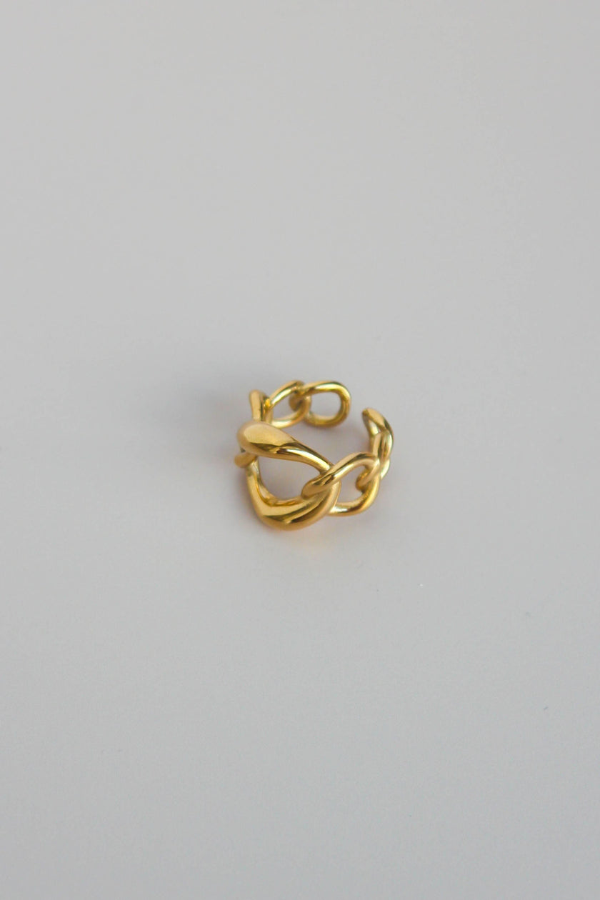 Anel em Aço Dourado Robusto com Malha Larga