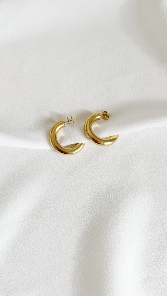 Argolas em Aço Douradas Grossas Clássicas1