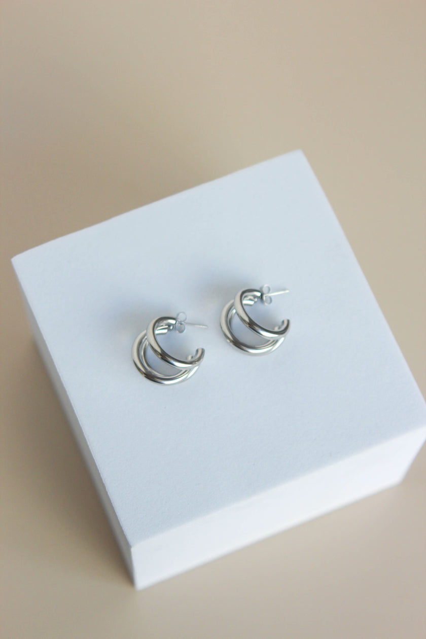 Argolas em Aço Douradas ou Prateadas Triplas