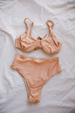 Biquini Creme Escuro Brilhante com Aros e Cueca Subida