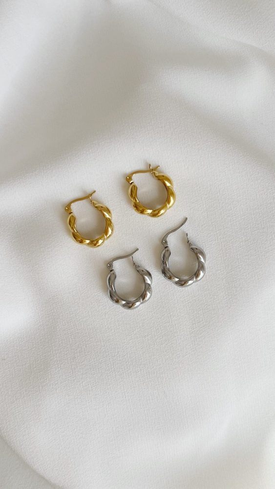 Brincos em Aço Dourados ou Prateados Ondulados