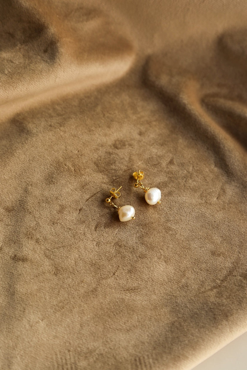 Brincos com Pérolas Naturais Irregulares