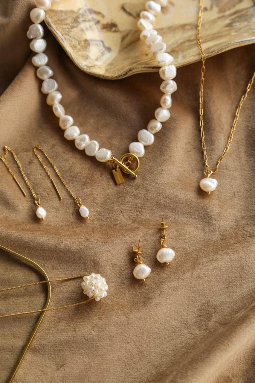 Brincos com Pérolas Naturais Irregulares