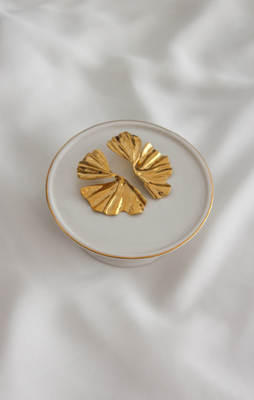 Brincos em Aço Dourados ou Prateados Folha Larga