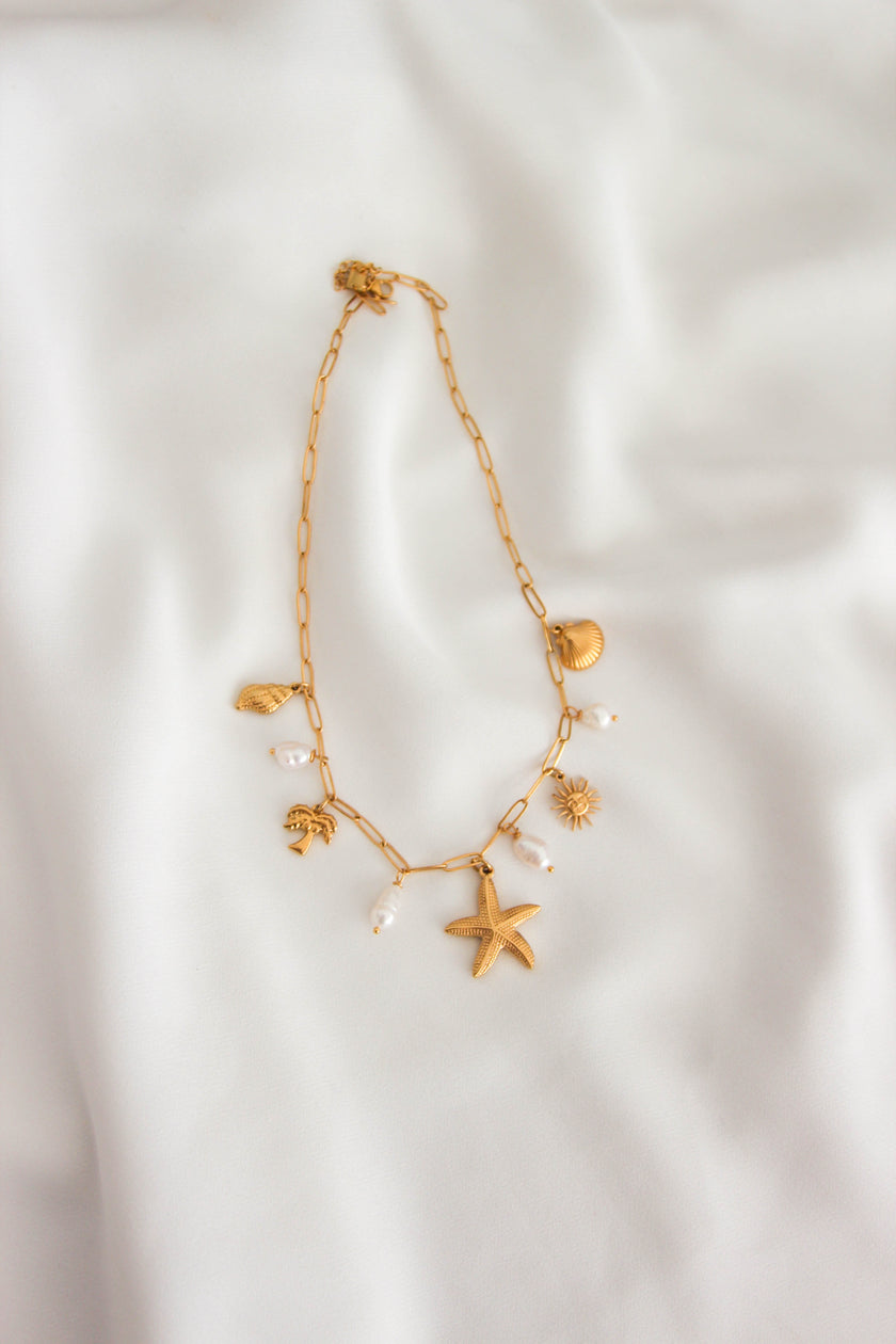 Charm Necklace com Pendentes em Aço e Pérolas