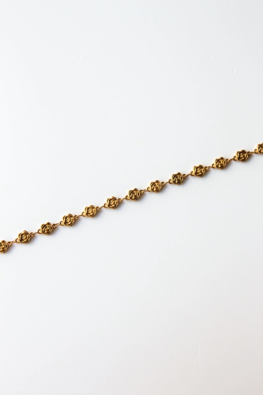Choker em Aço Dourado com Rosas