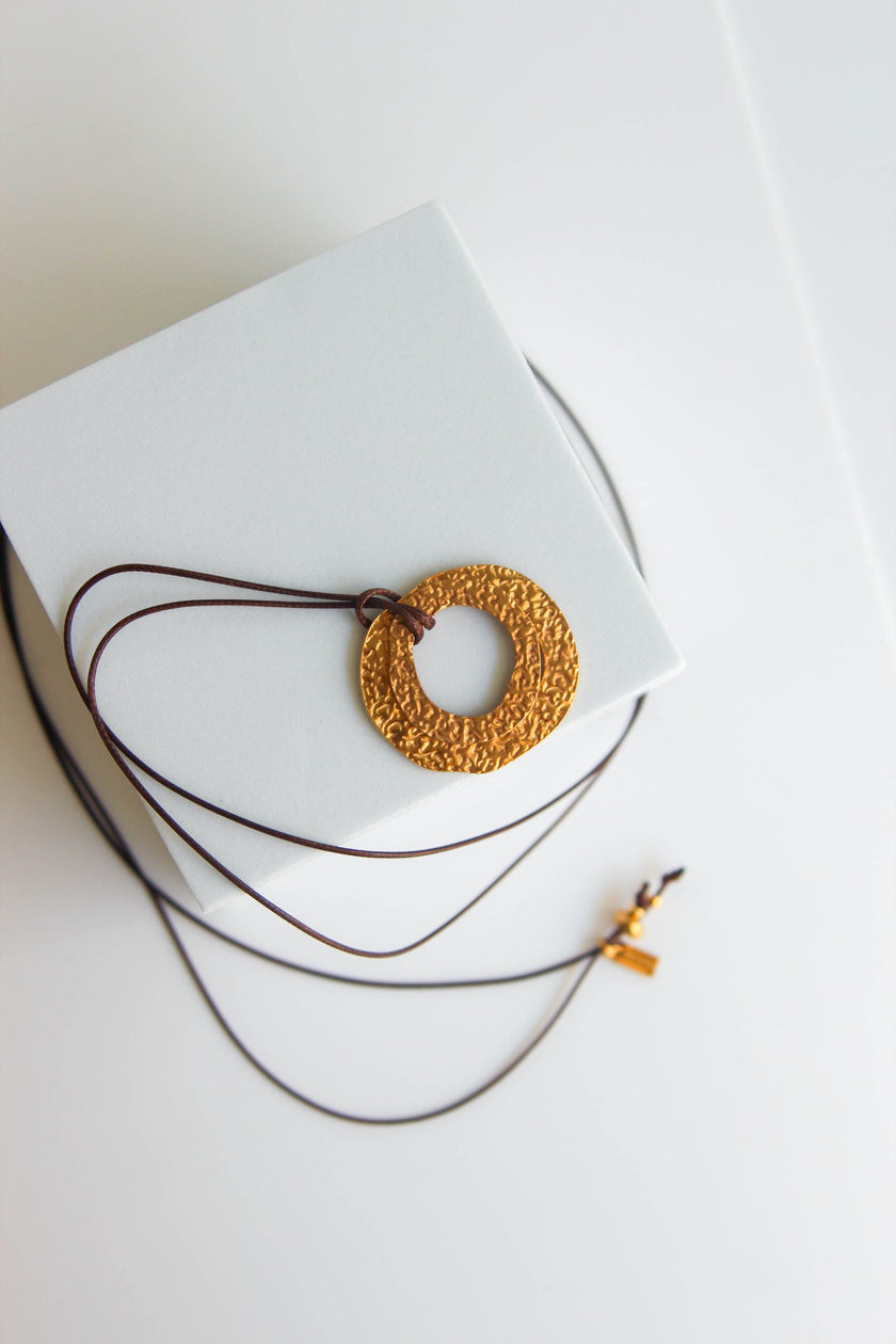 Colar Versátil com Dois Pendentes em Aço