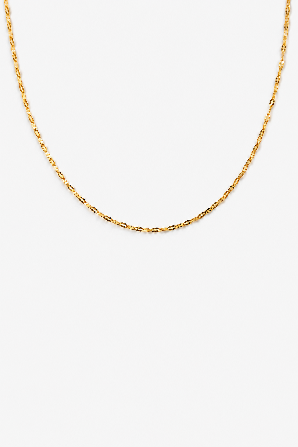 Colar em Aço Dourado Minimalista Torcido