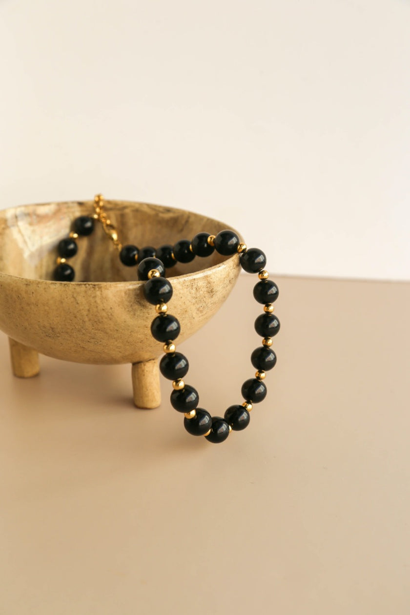 Colar de Pedras Pretas Ónix e Esferas em Aço