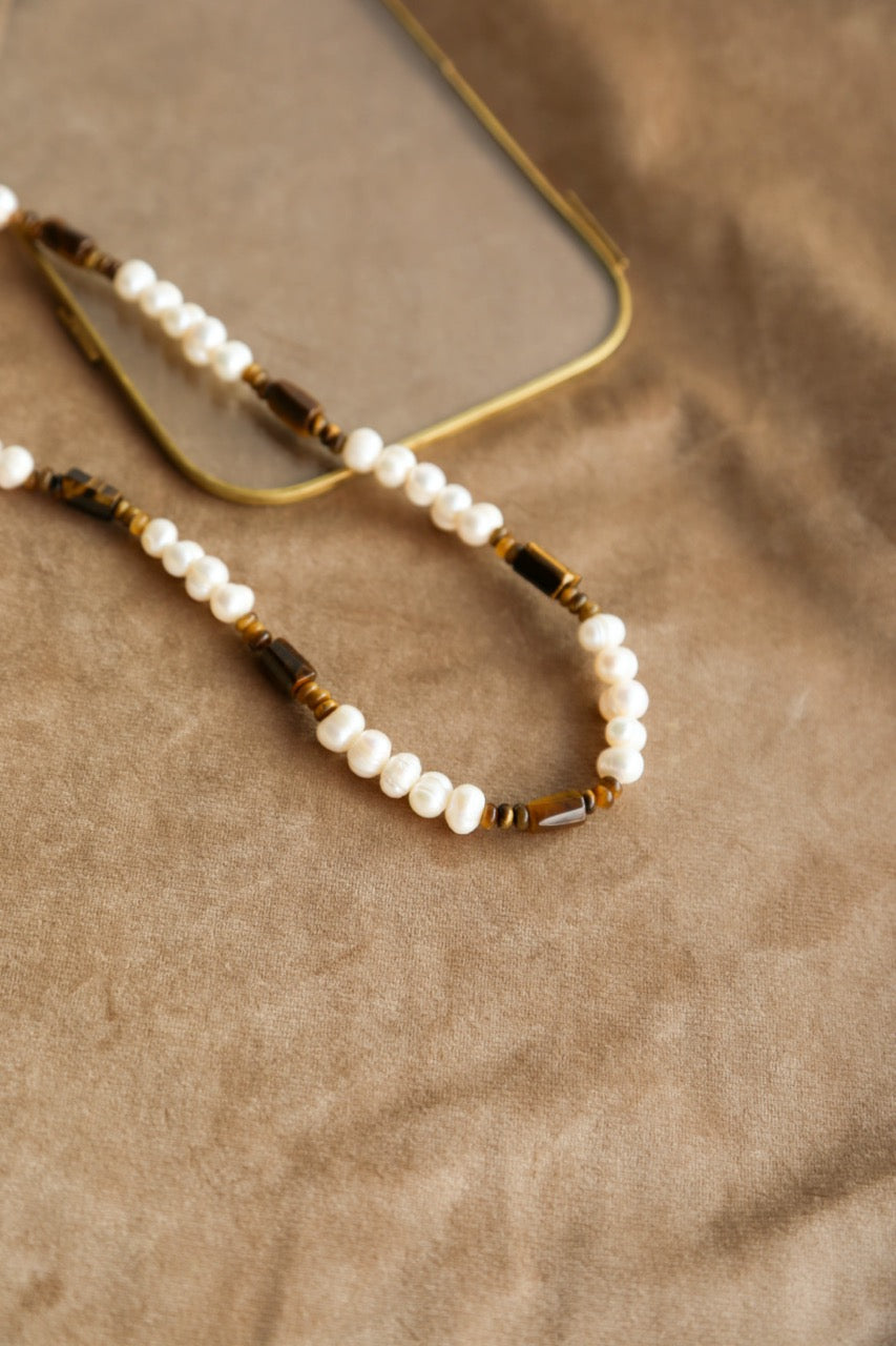 Colar de Pérolas Naturais com Pedras Olho de Tigre