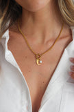 Colar em Aço Dourado Duplo com Letra e Pérola Removíveis
