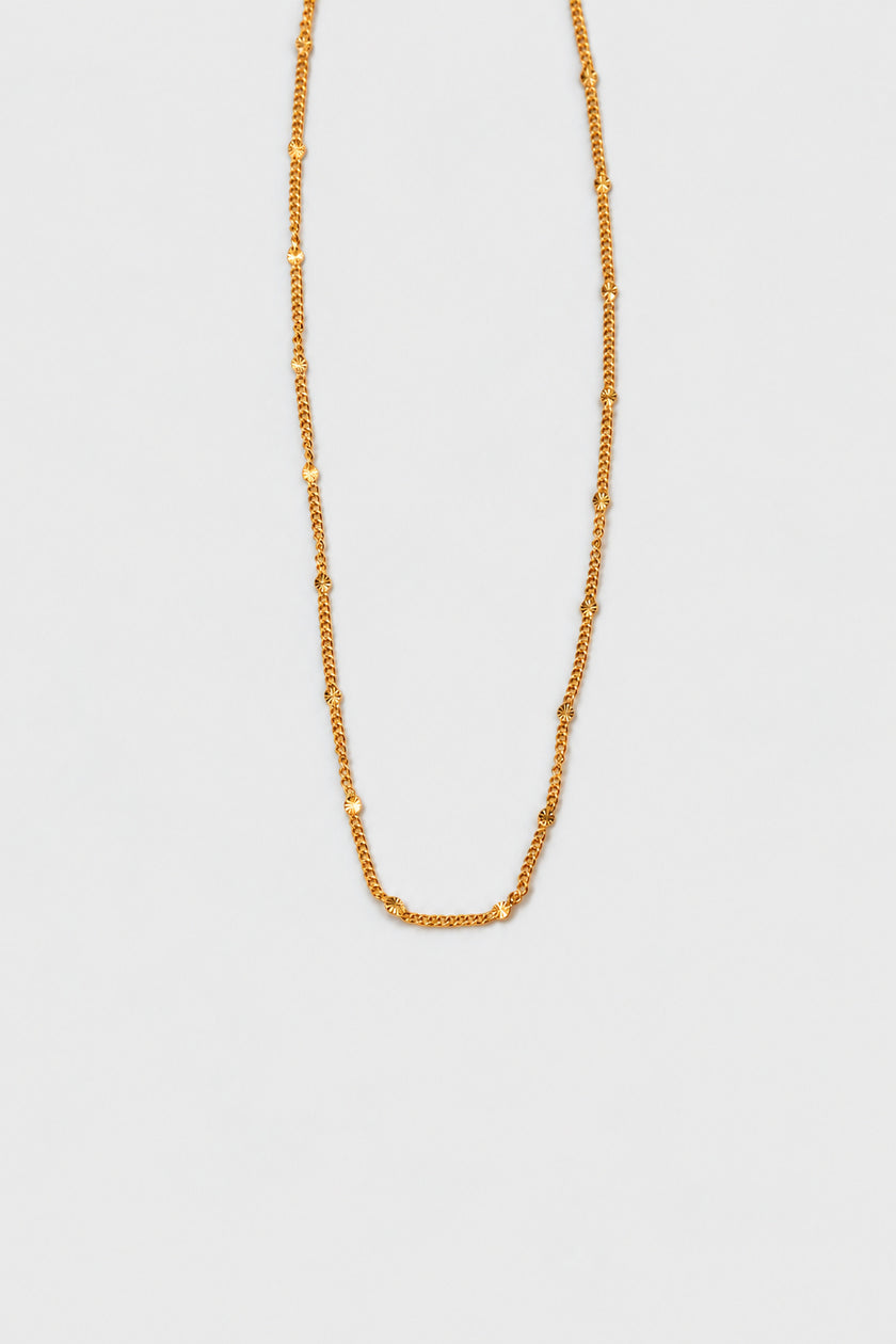 Colar em Aço Dourado Minimalista Achatado