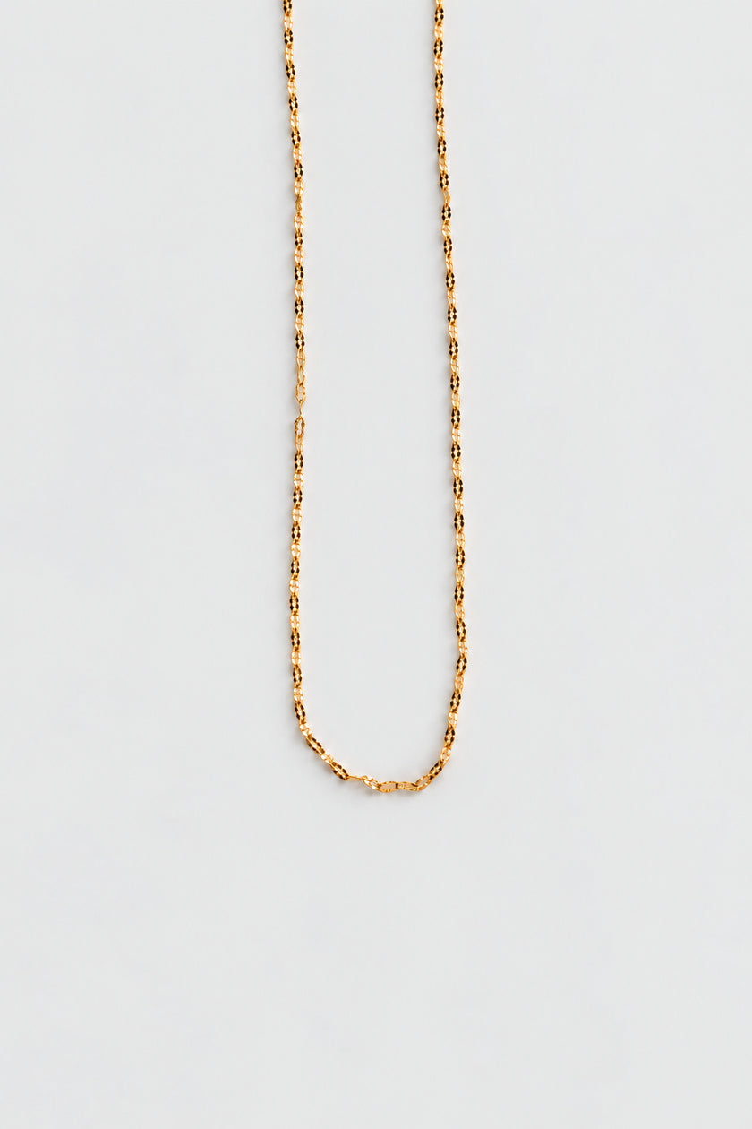 Colar em Aço Dourado Minimalista Torcido