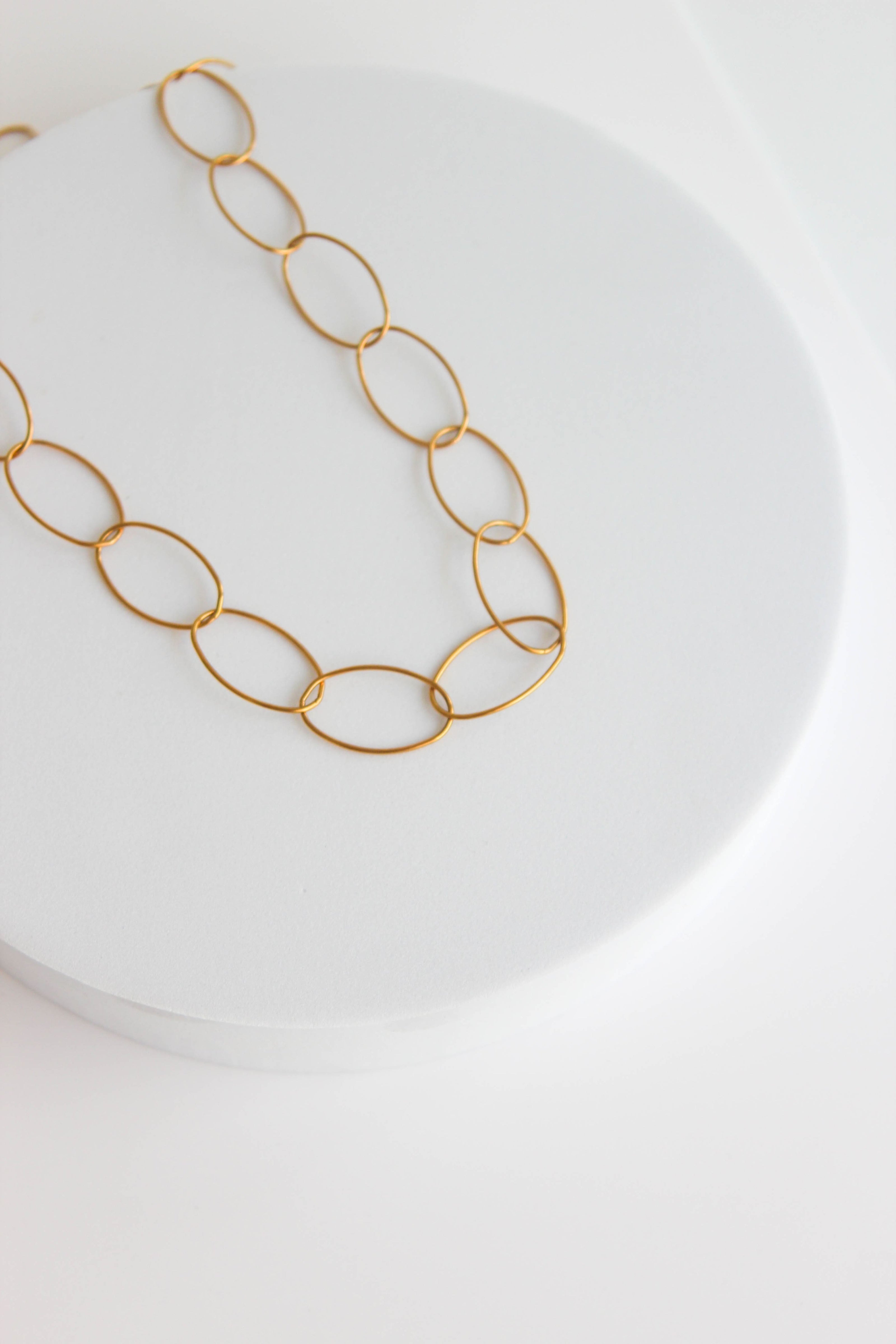 Colar em Aço Dourado com Elos