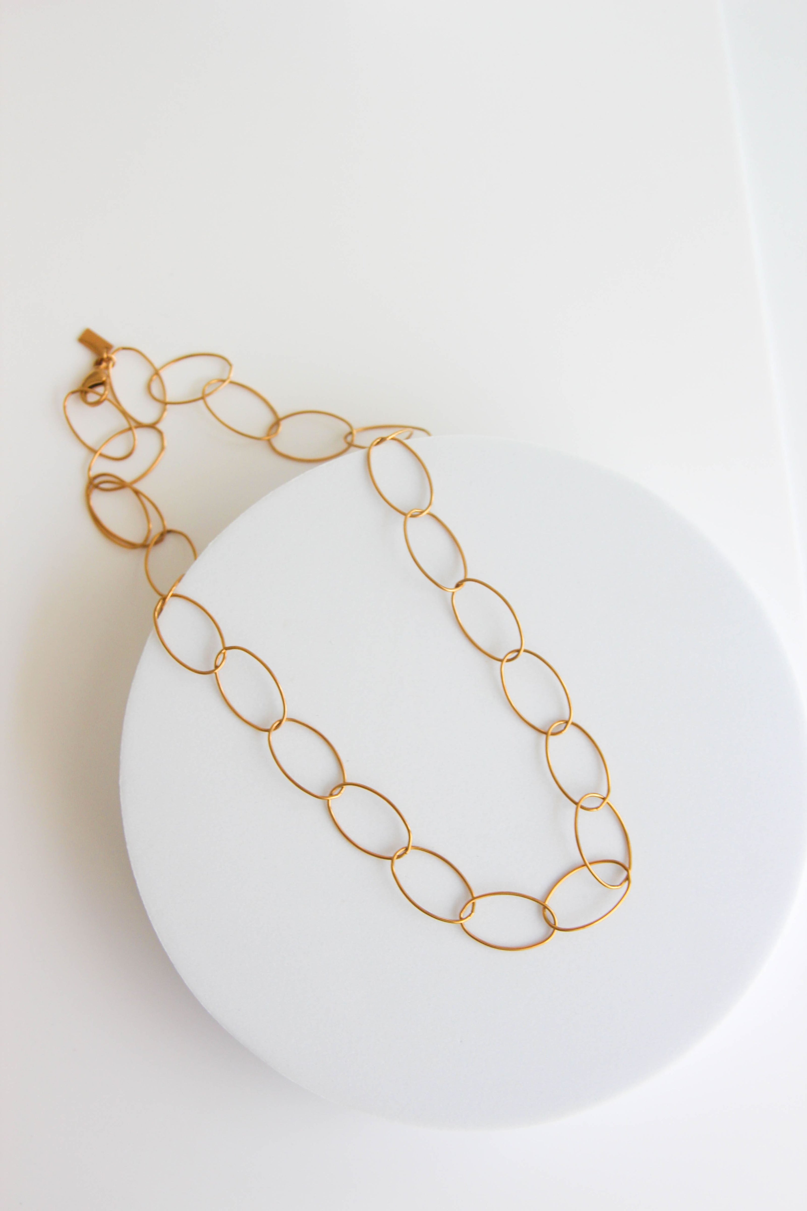 Colar em Aço Dourado com Elos