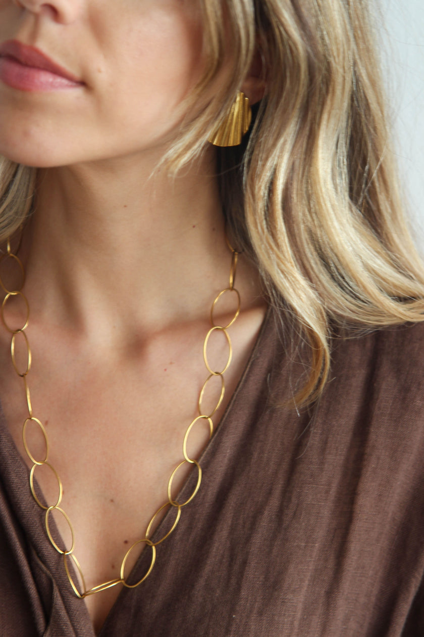 Colar em Aço Dourado com Elos