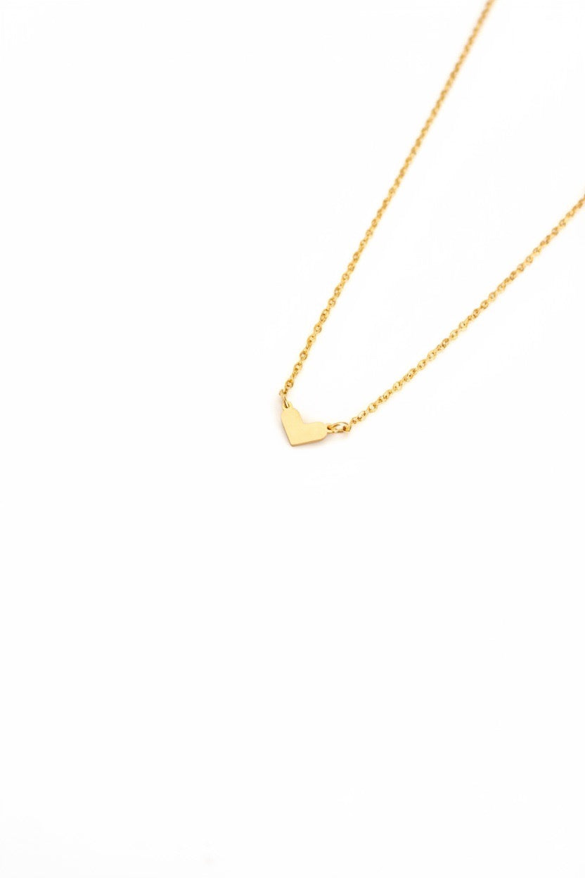 Colar em Aço Curto com Coração Pequenino Dourado ou Prateado