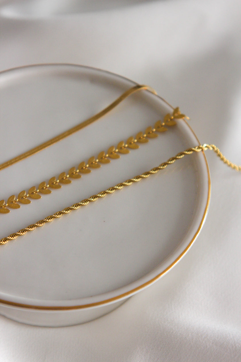 Conjunto de 3 Pulseiras para o Pé em Aço Douradas