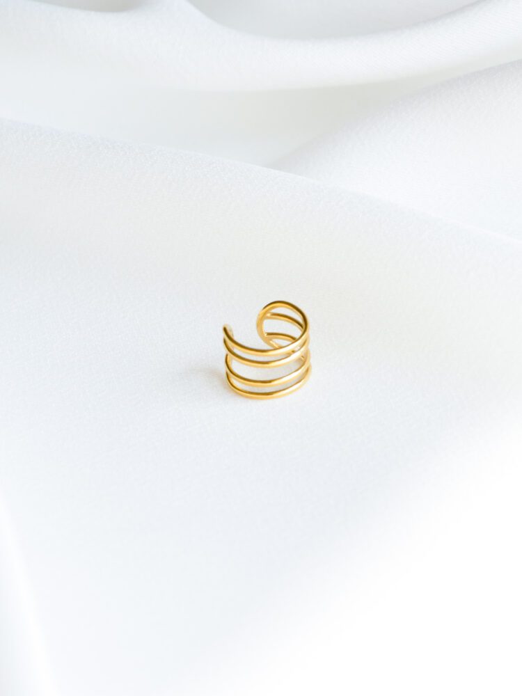 Earcuff em Aço Dourado Quádruplo