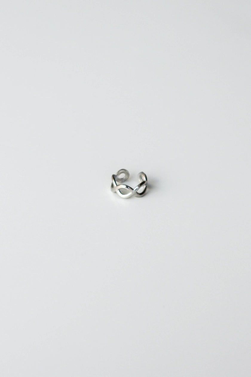 Earcuff em Aço Infinito Dourado ou Prateado