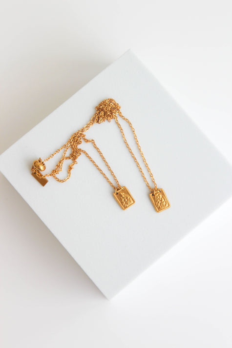 Escapulário em Aço 3 em 1 com Medalhas Pequeninas