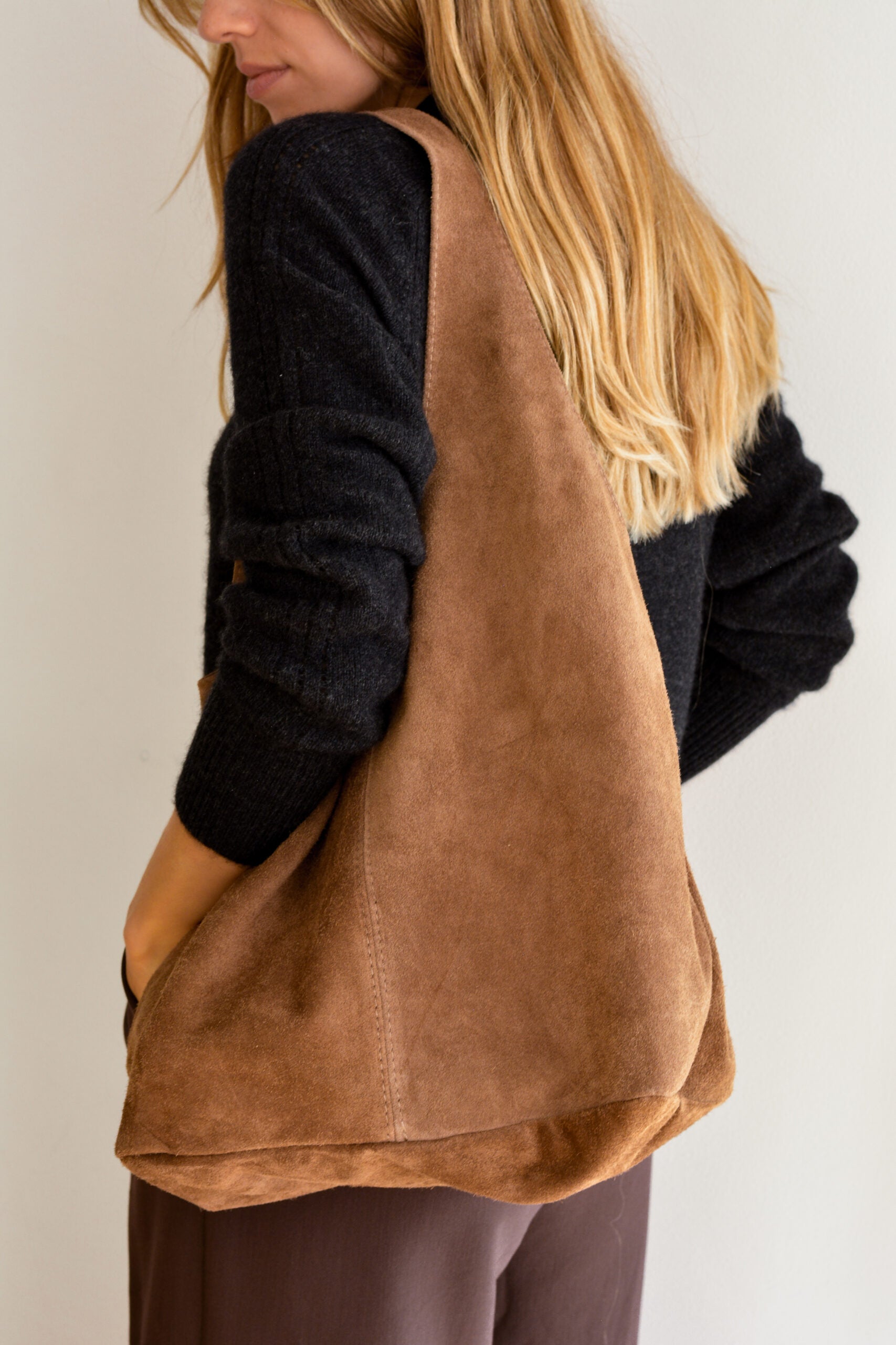 Mala Grande em Pele Castanha