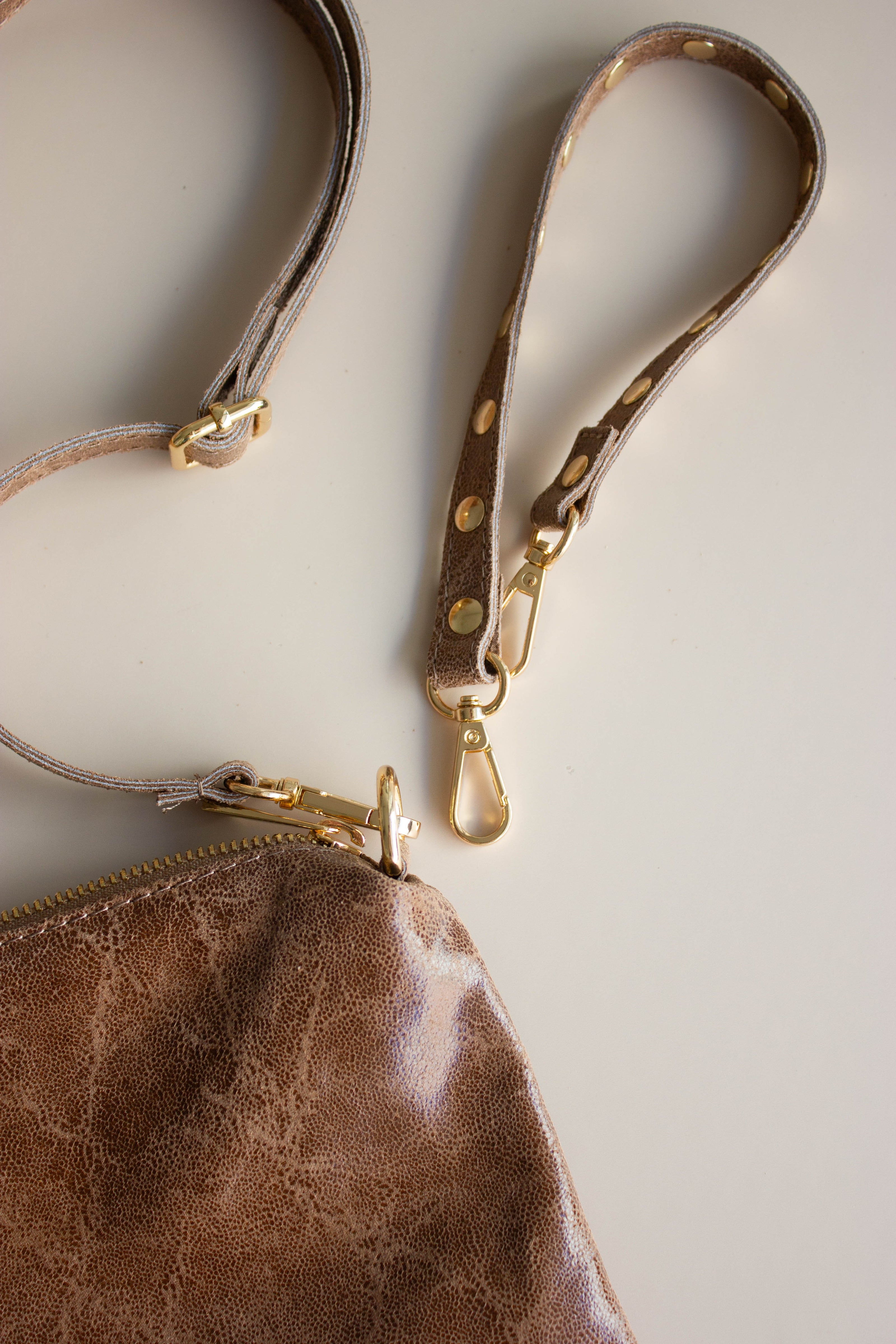 Mala de Pele Pequena Castanha